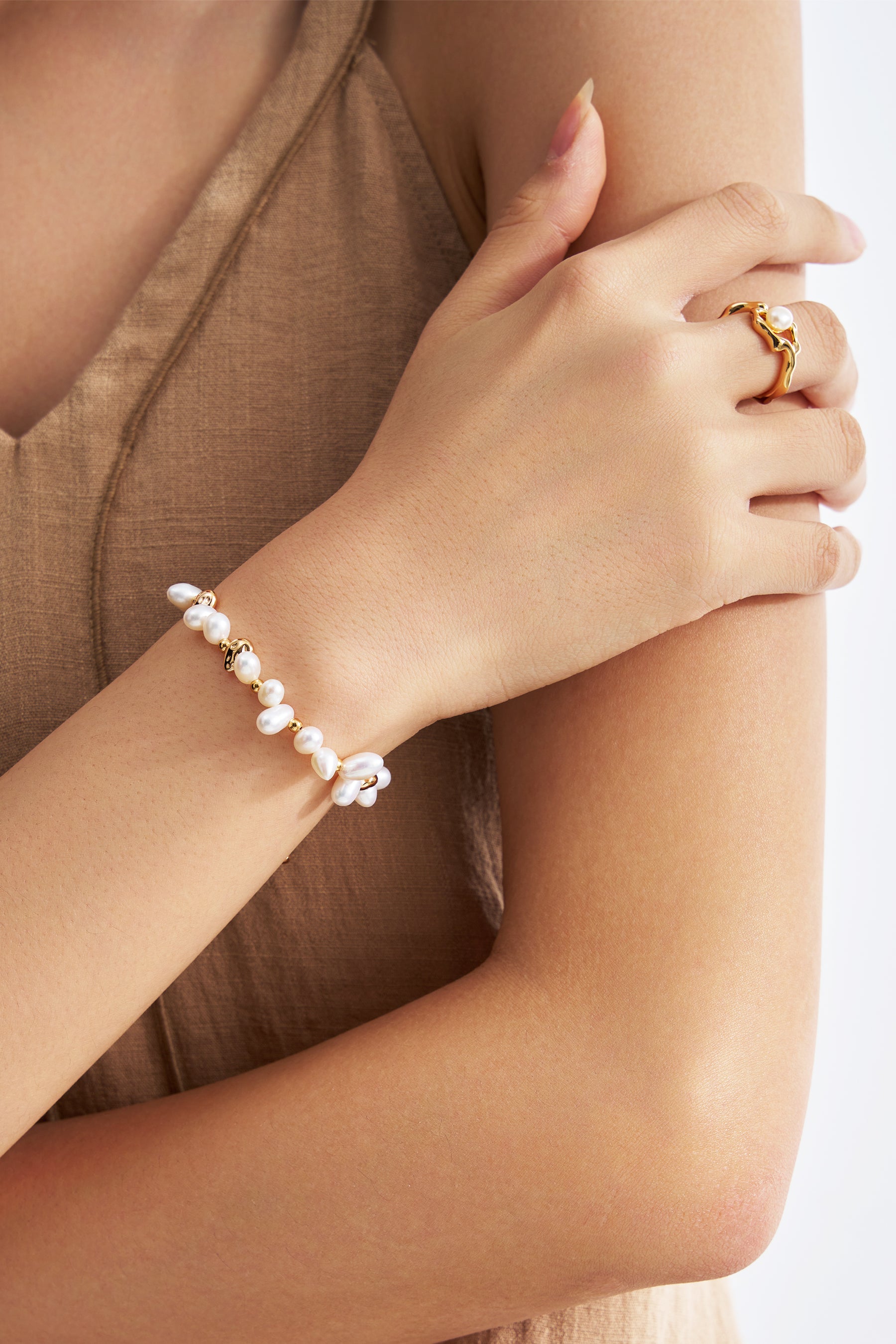 Flicker of Light Bracelet