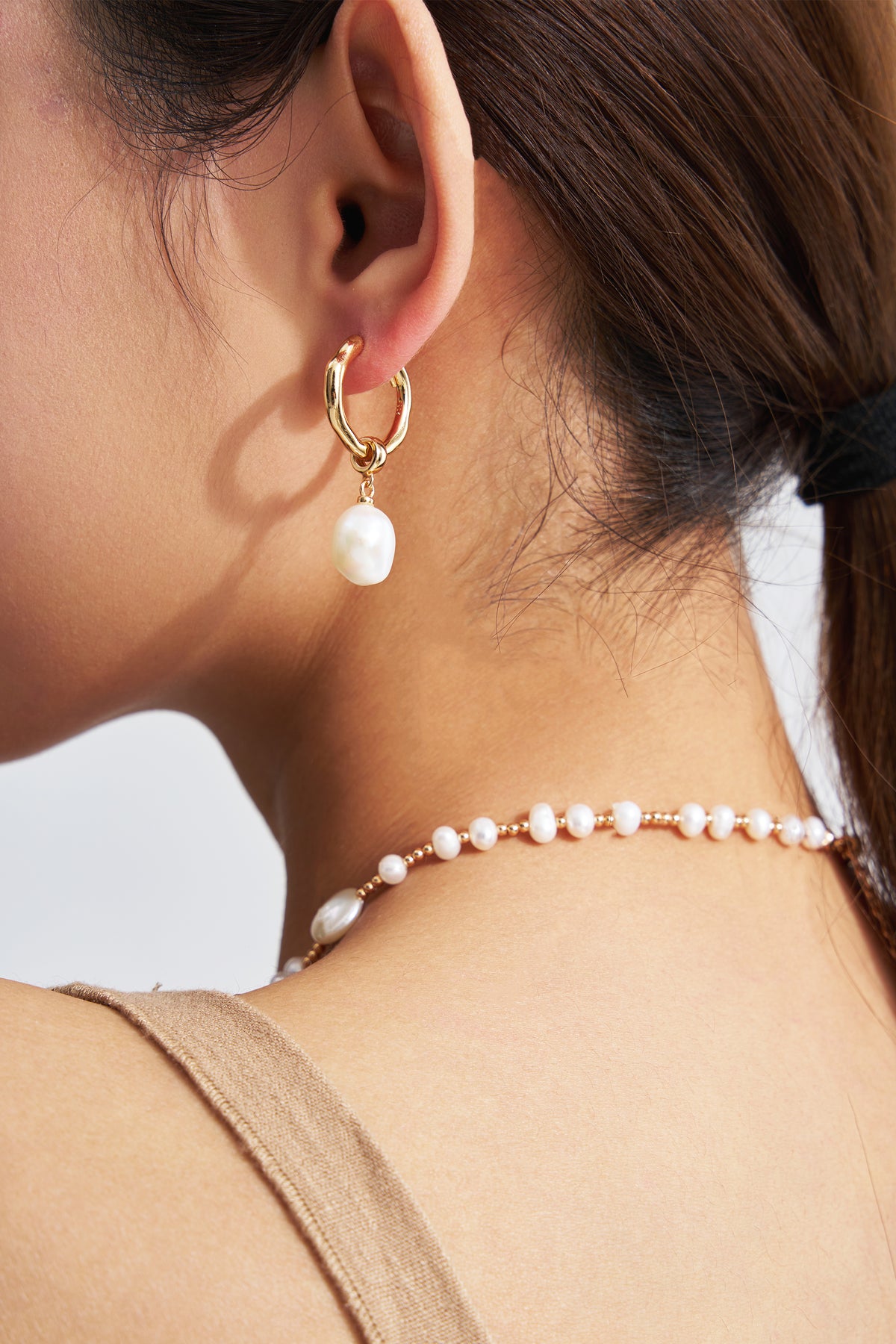 Quiet Reverie Earrings - Gold